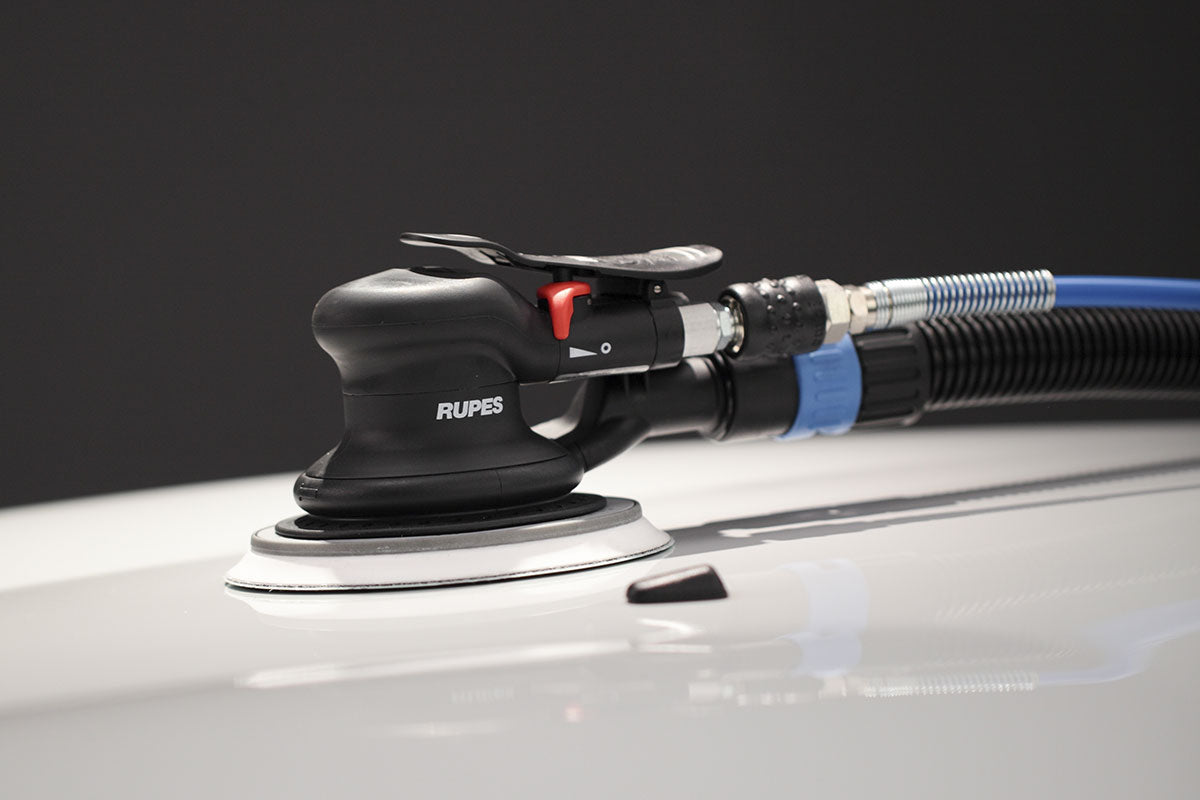 Random orbital palm pneumatic sander with 150mm pad and 6mm orbit – SKORPIOIII