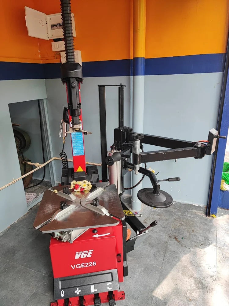 VGE 226 TILT WITH RIFT TYRE CHANGER LATEST